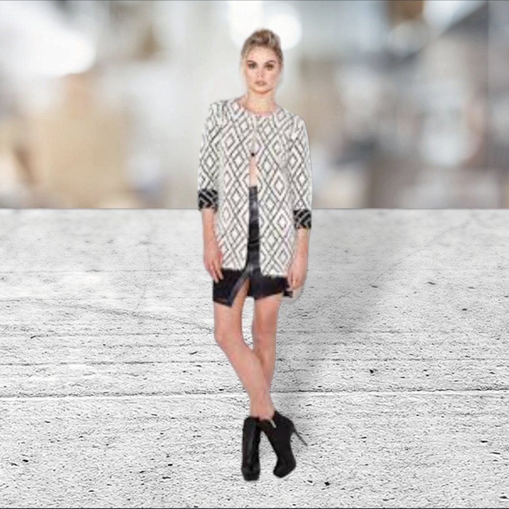 Elliatt cardigan diaz size M